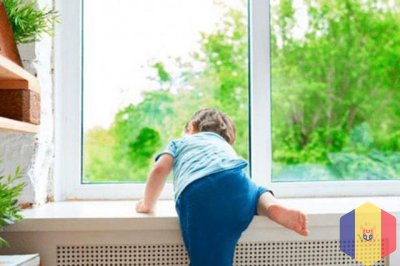 Безопасные окна для детей. Современный замок бэби контроль