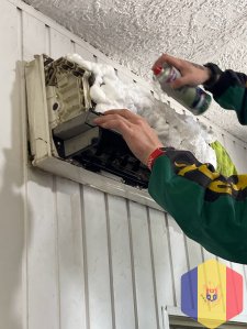 Ремонт, Заправка и Чистка кондиционеров Кишинев