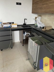 УСТАНОВКА И МОНТАЖ ВСТРАИВАЕМЫХ В МЕБЕЛЬ ХОЛОДИЛЬНИКОВ. 079550346. Кишинев Молдова