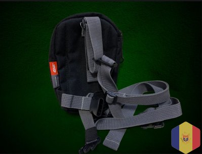 Компактный черный рюкзак givi как новый