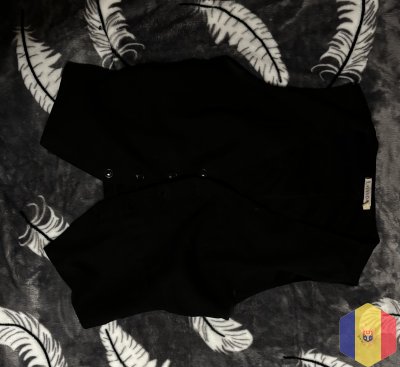 Продаю вещи срочно !! Есть новые месть немного ношенные!!