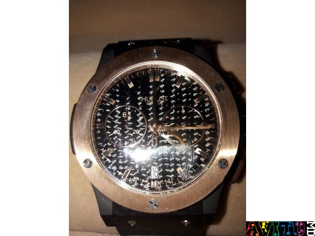 Чемпион продаст свои элитные часы HUBLOT Geneve big bang