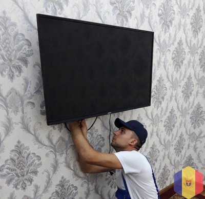 Установить телевизор на стену. Instalarea tv pe perete. Montarea televizorului pe perete.